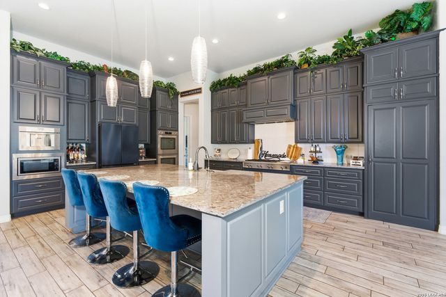 916 JENNY LEIGH TRL, Bulverde, TX 78163