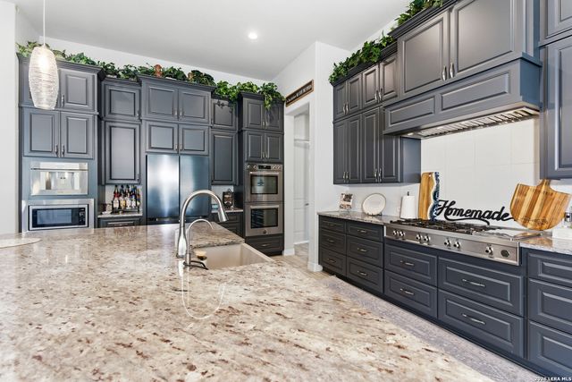 916 JENNY LEIGH TRL, Bulverde, TX 78163