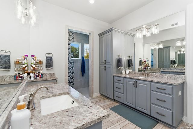 916 JENNY LEIGH TRL, Bulverde, TX 78163