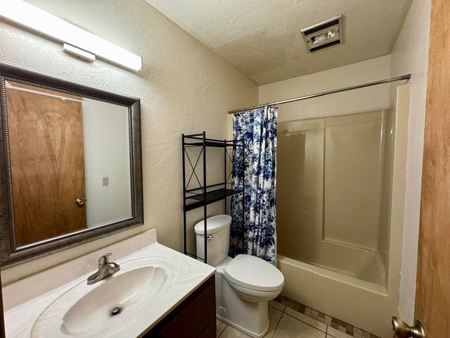 275 S Spring Street, Melbourne, AR 72556