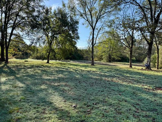 275 S Spring Street, Melbourne, AR 72556