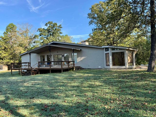 275 S Spring Street, Melbourne, AR 72556