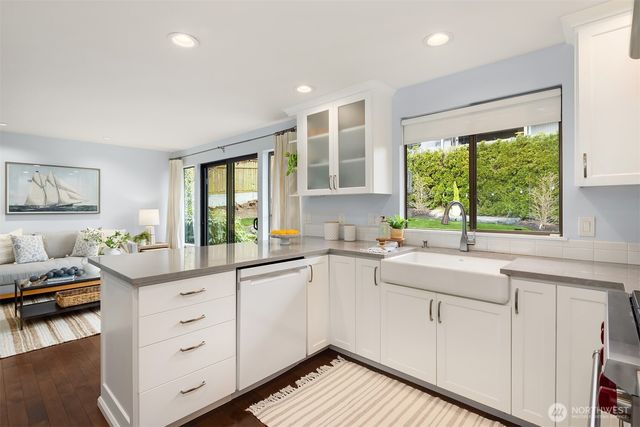 18430 NE 15th Place, Bellevue, WA 98008