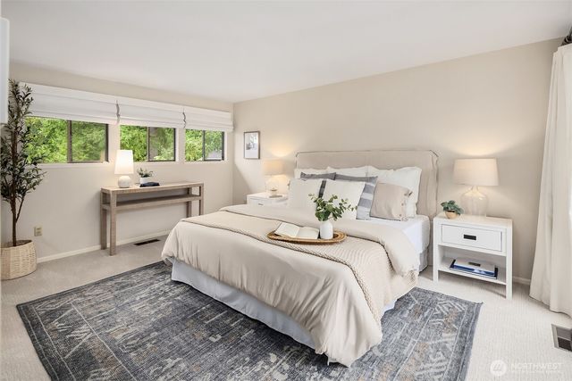 18430 NE 15th Place, Bellevue, WA 98008