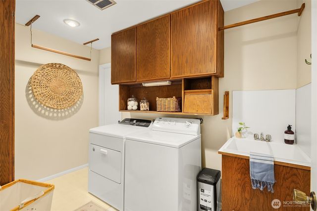 18430 NE 15th Place, Bellevue, WA 98008