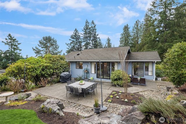 18430 NE 15th Place, Bellevue, WA 98008