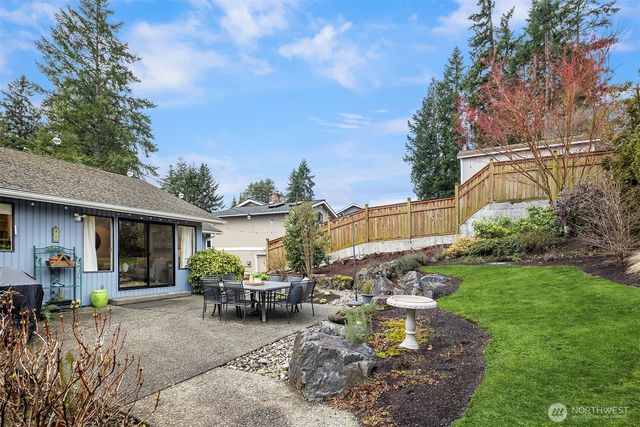 18430 NE 15th Place, Bellevue, WA 98008