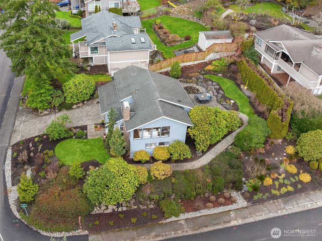 18430 NE 15th Place, Bellevue, WA 98008