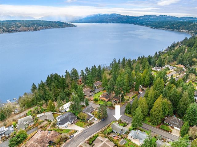 18430 NE 15th Place, Bellevue, WA 98008