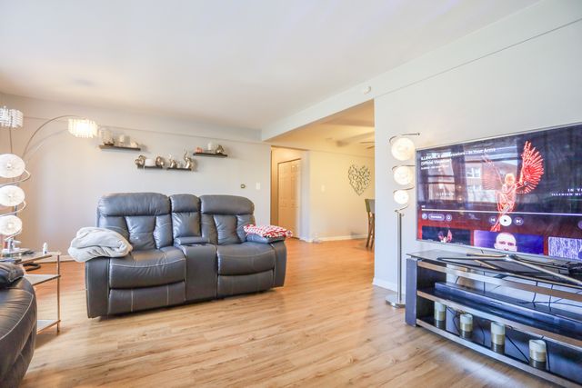 9020 Lamon Avenue GE, Skokie, IL 60077