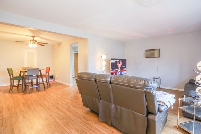 9020 Lamon Avenue GE, Skokie, IL 60077