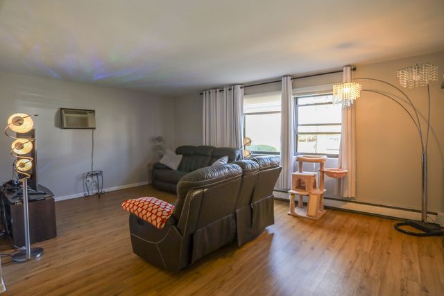 9020 Lamon Avenue GE, Skokie, IL 60077