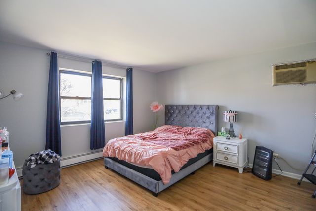 9020 Lamon Avenue GE, Skokie, IL 60077