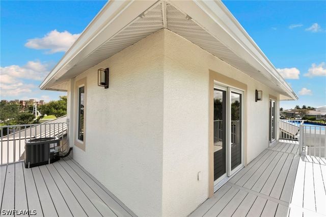 741 Holly CT, Marco Island, FL 34145