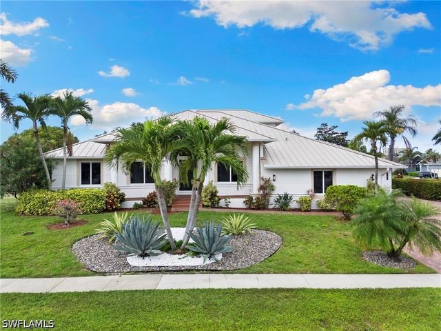 741 Holly CT, Marco Island, FL 34145