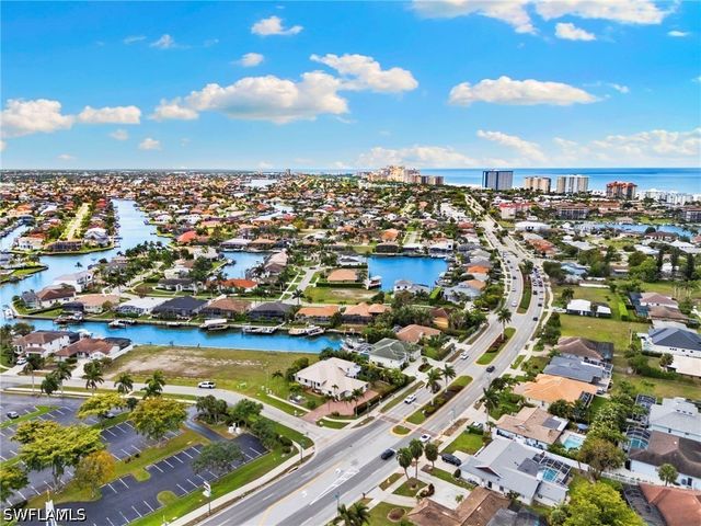 741 Holly CT, Marco Island, FL 34145
