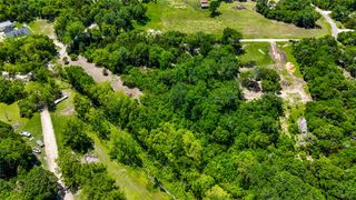 308 Canyon Creek Lane, Tom Bean, TX 75489
