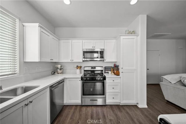 2836 La Calle Audaz, Rosamond, CA 93560