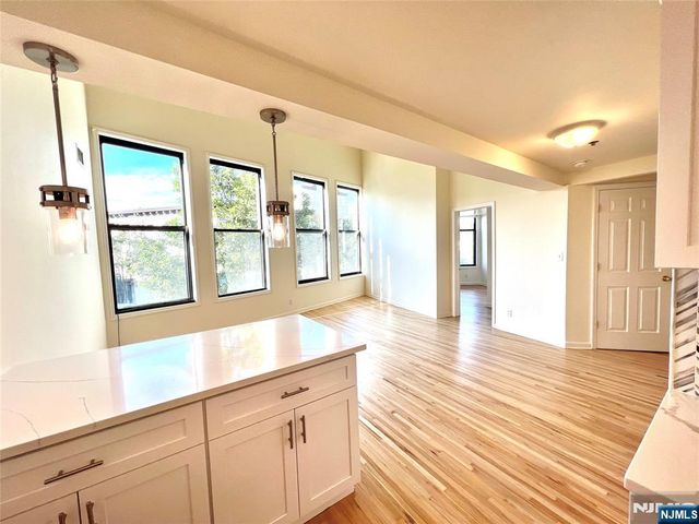 9 Park Avenue 2B, Rutherford, NJ 07070