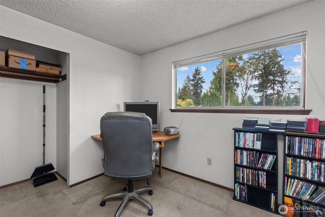 2335 SW 342nd Street, Federal Way, WA 98023