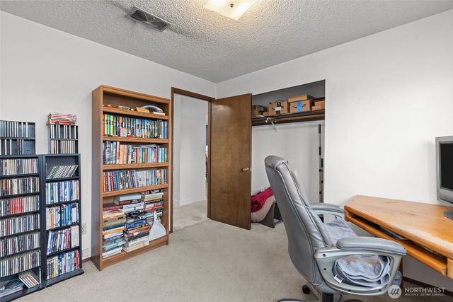 2335 SW 342nd Street, Federal Way, WA 98023