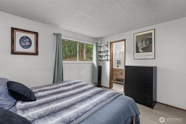 2335 SW 342nd Street, Federal Way, WA 98023