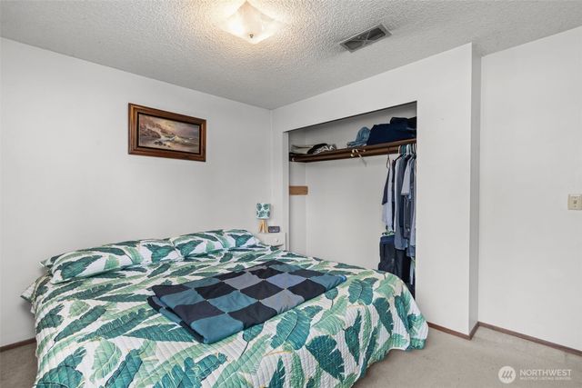 2335 SW 342nd Street, Federal Way, WA 98023
