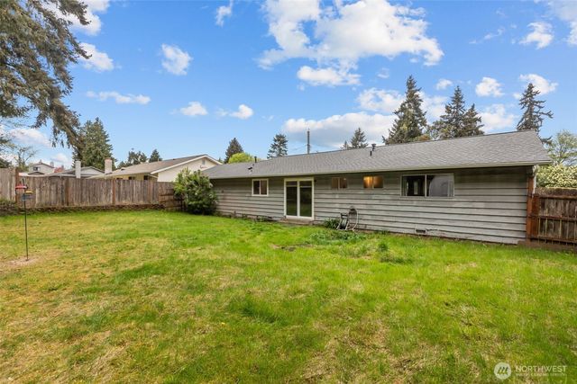 2335 SW 342nd Street, Federal Way, WA 98023