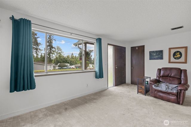 2335 SW 342nd Street, Federal Way, WA 98023