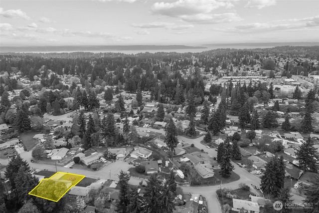 2335 SW 342nd Street, Federal Way, WA 98023