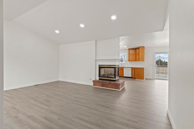 5704 W Garden Springs Rd, Spokane, WA 99224