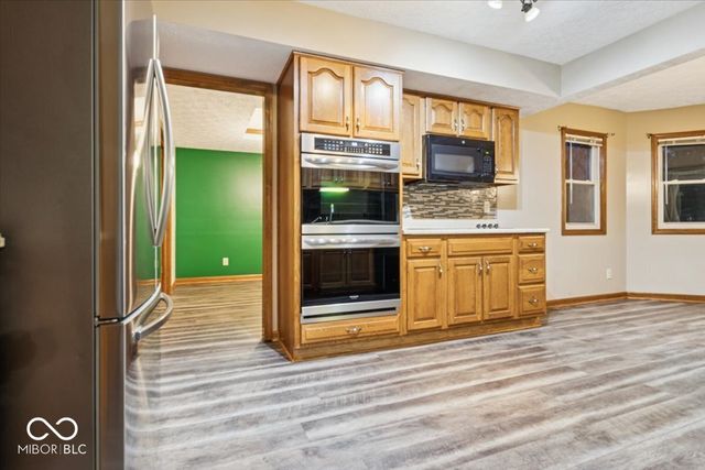 636 Bakeway Circle, Indianapolis, IN 46231