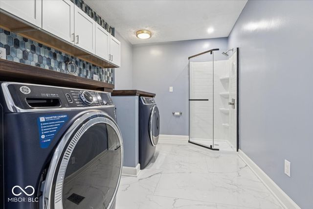 636 Bakeway Circle, Indianapolis, IN 46231