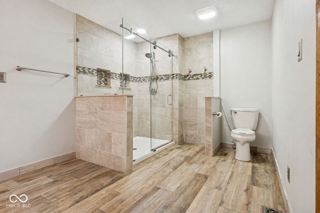 636 Bakeway Circle, Indianapolis, IN 46231