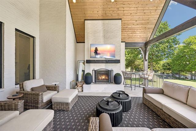 5008 Shades Bridge Road, Edmond, OK 73034
