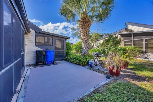 680 WHITE PINE TREE ROAD 61, Venice, FL 34285