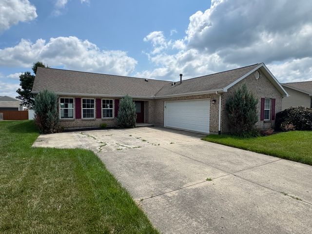 110 Brooke Woode Drive, Brookville, OH 45309