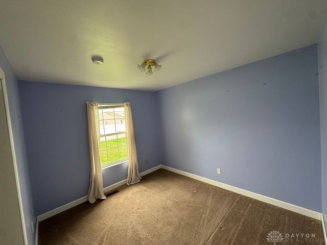 110 Brooke Woode Drive, Brookville, OH 45309
