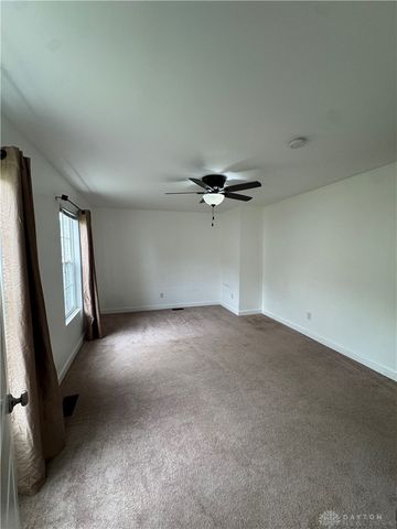 110 Brooke Woode Drive, Brookville, OH 45309