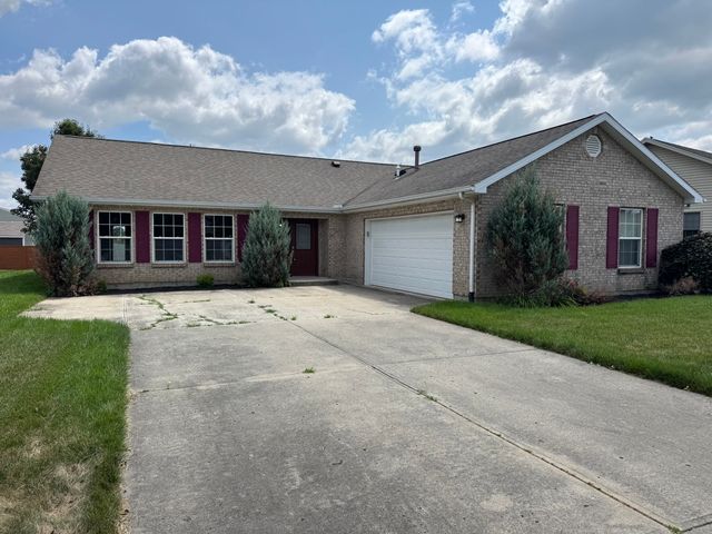 110 Brooke Woode Drive, Brookville, OH 45309