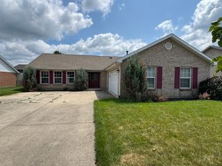 110 Brooke Woode Drive, Brookville, OH 45309
