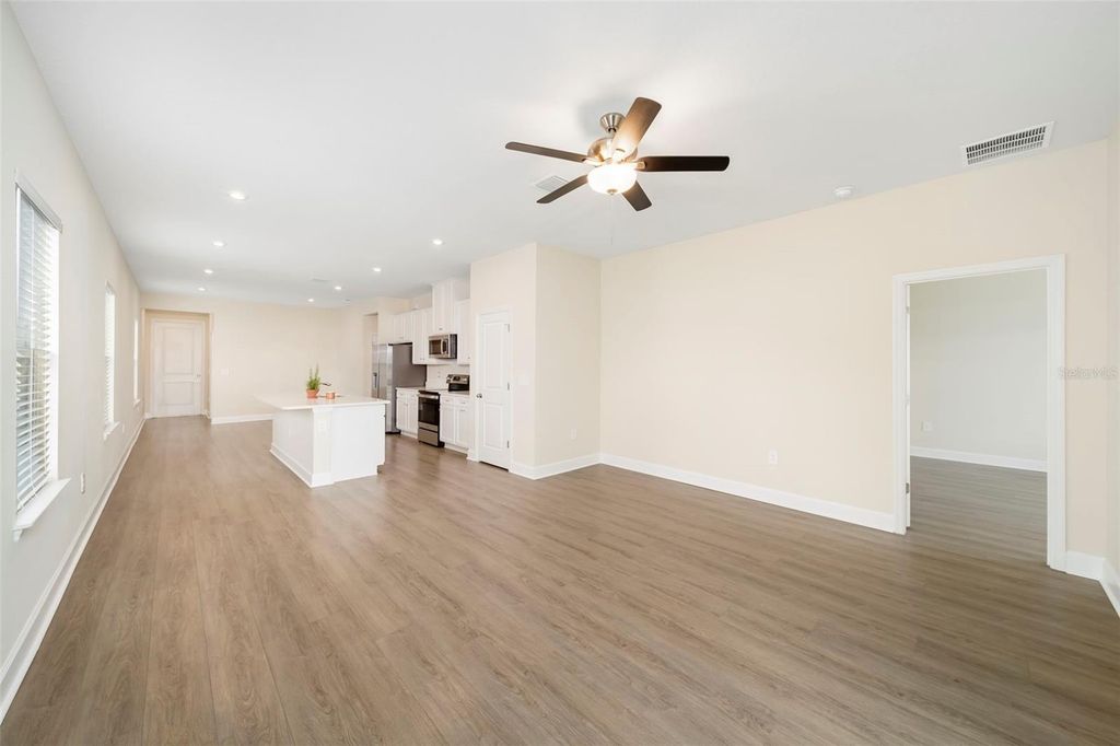 Image 13 of property listing at 14008 CRIMSON AVENUE, Bradenton, FL 34211