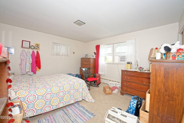 90 Winnie Street, Albany, NY 12208