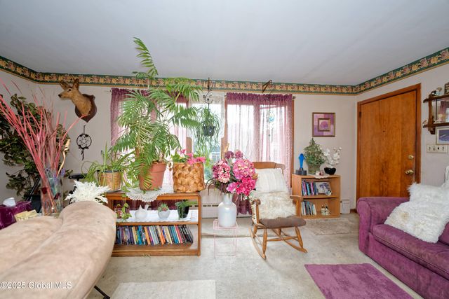 90 Winnie Street, Albany, NY 12208