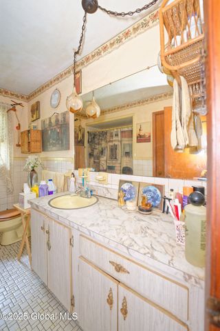 90 Winnie Street, Albany, NY 12208