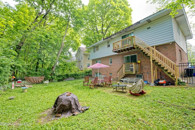 90 Winnie Street, Albany, NY 12208