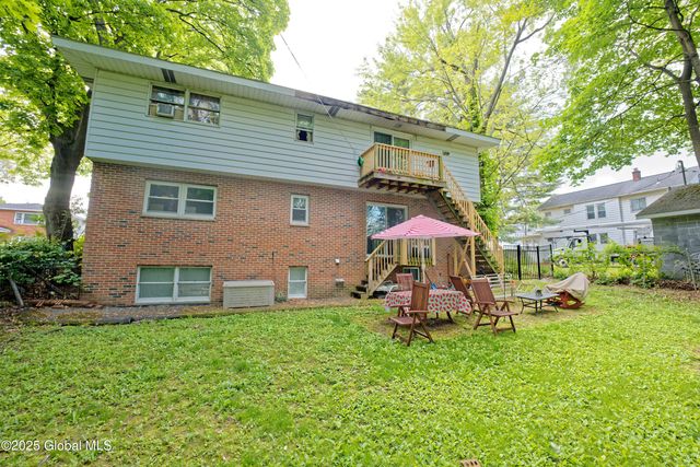 90 Winnie Street, Albany, NY 12208