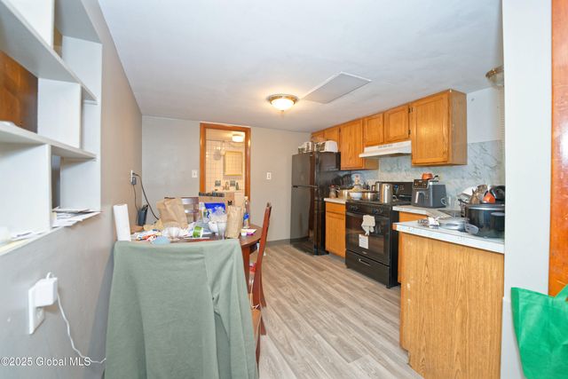 90 Winnie Street, Albany, NY 12208