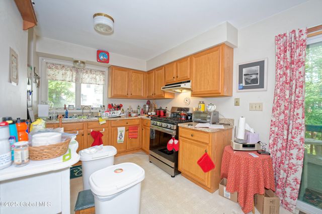 90 Winnie Street, Albany, NY 12208
