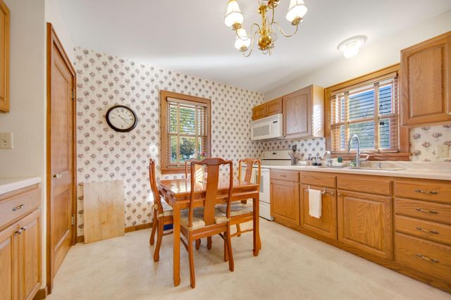 1117 Frank Avenue, Albert Lea, MN 56007